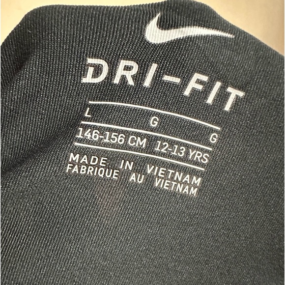 NWOT Nike DriFit Rash Guard black and white size Large.  Like new - Picture 3 of 4